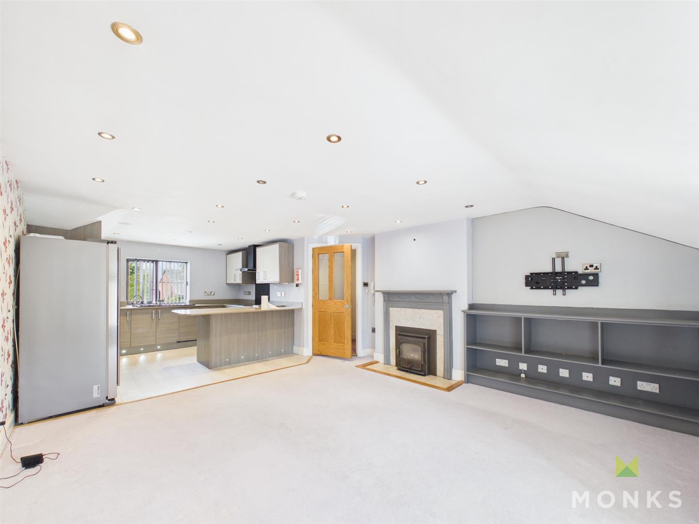 1 St. Georges Court, Shrewsbury, SY4 2FN For Sale